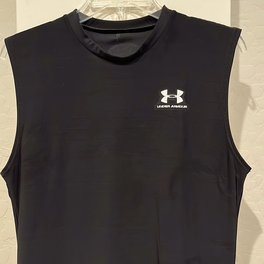 Under Armour fitted compression sleeveless shirt